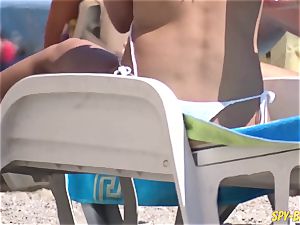 without bra Amateurs voyeur Beach - Candid swimsuit Close Up